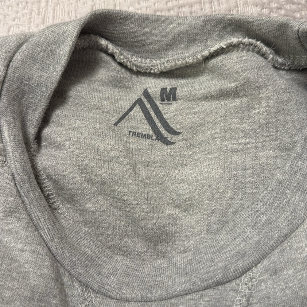 Destination Sweaters Set - Picture 7 of 8